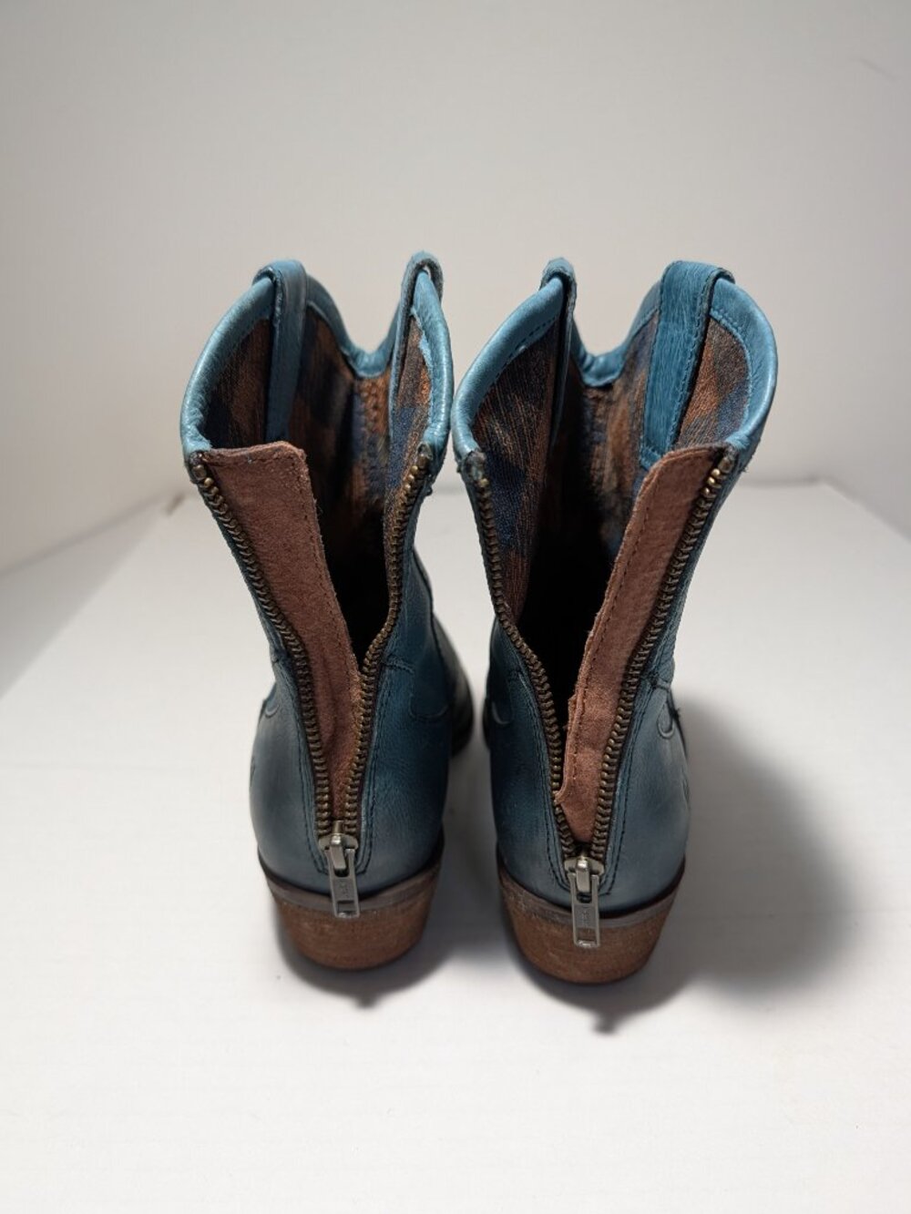 Born Wynd Distressed Leather Western Boots Size 7.5 Turquoise - Picture 4 of 12